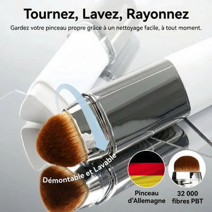 Fond de teint adaptatif 2-en-1 avec pinceau intégré