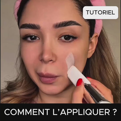 Fond de teint adaptatif 2-en-1 avec pinceau intégré